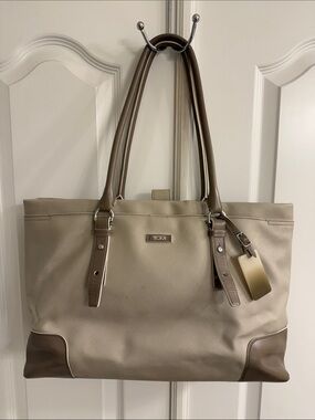 Women’s Tumi Tote Bag - Classic Work Bag
